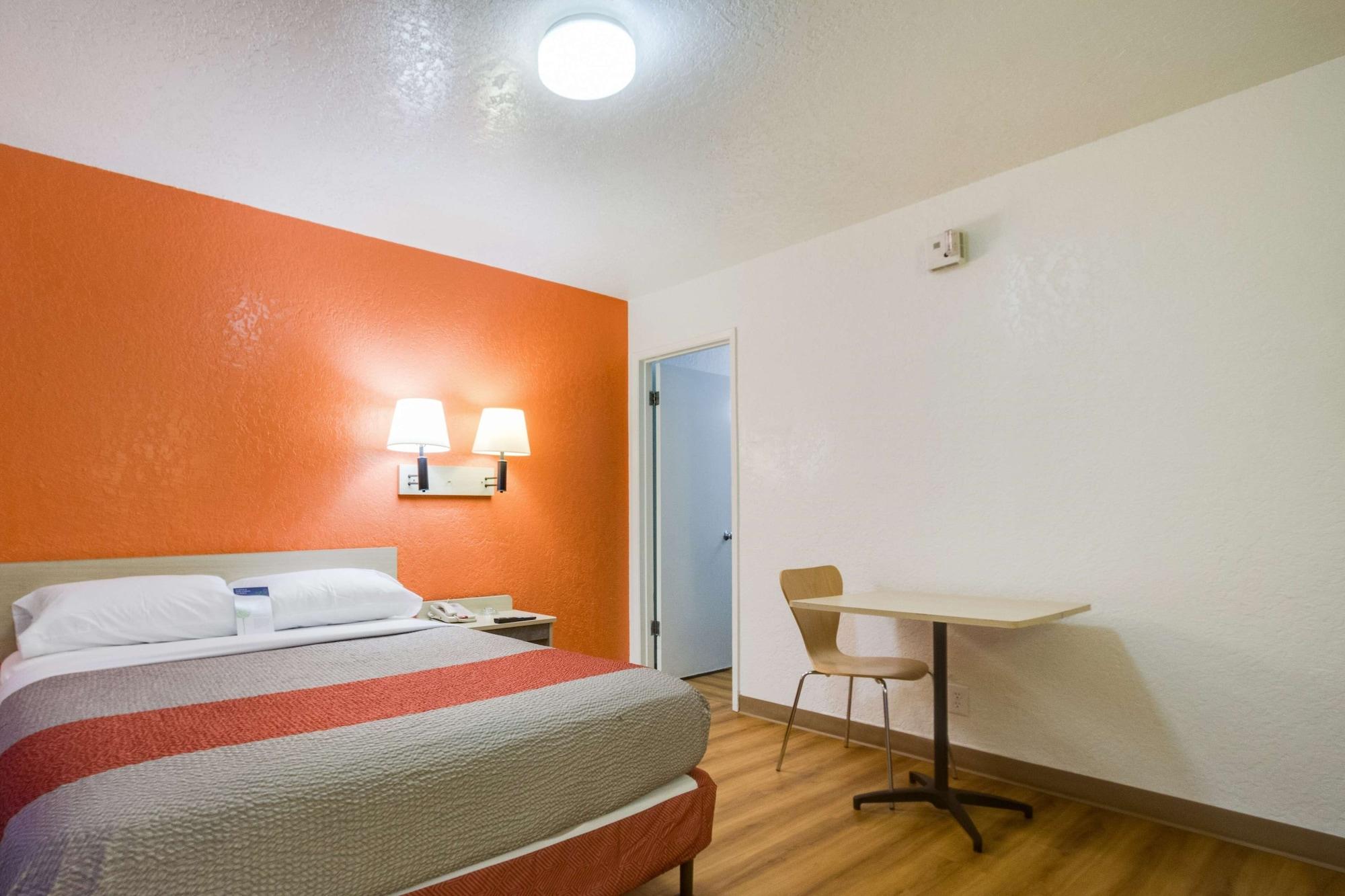 Park Inn By Radisson, Lakewood Ngoại thất bức ảnh