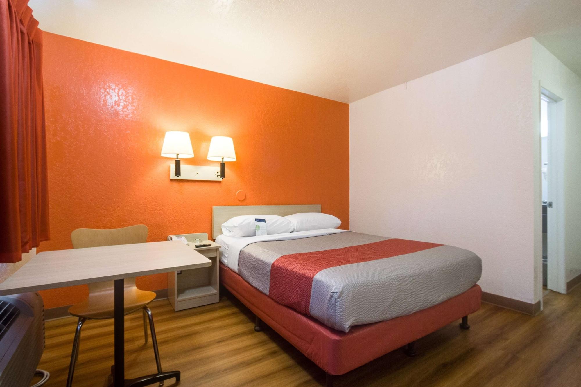 Park Inn By Radisson, Lakewood Ngoại thất bức ảnh