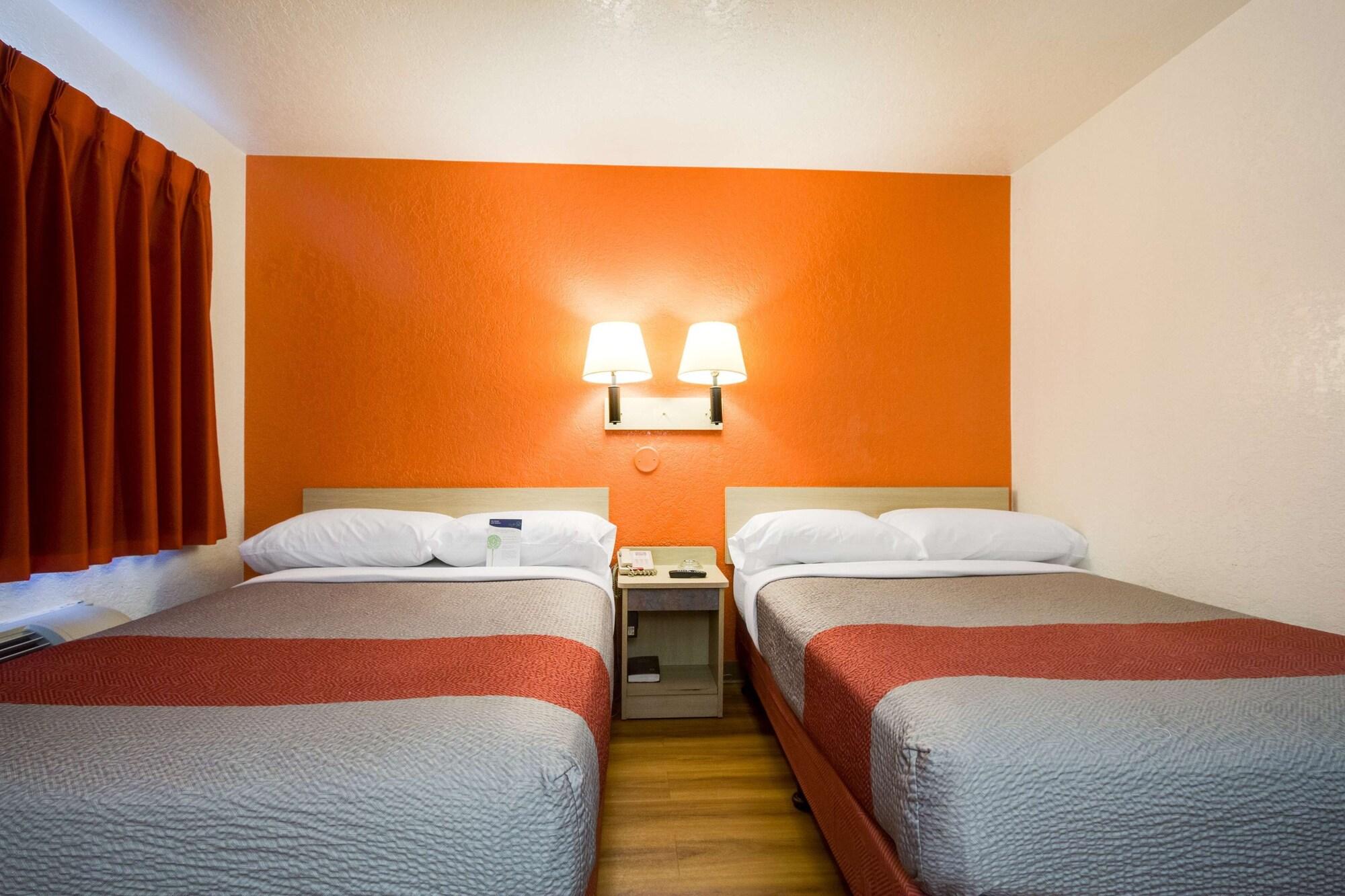 Park Inn By Radisson, Lakewood Ngoại thất bức ảnh