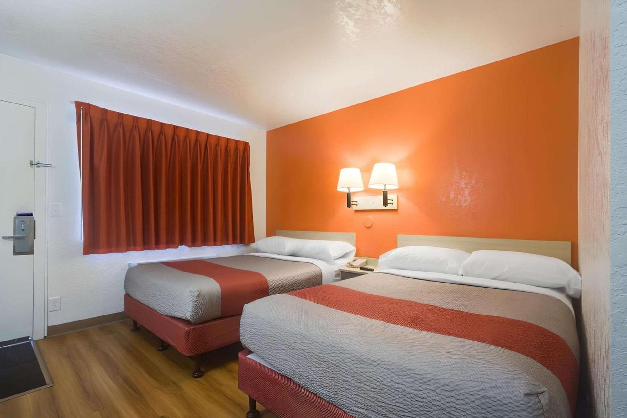 Park Inn By Radisson, Lakewood Ngoại thất bức ảnh