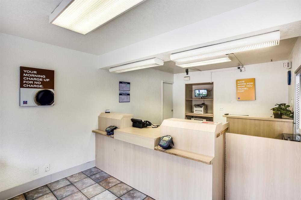 Park Inn By Radisson, Lakewood Ngoại thất bức ảnh